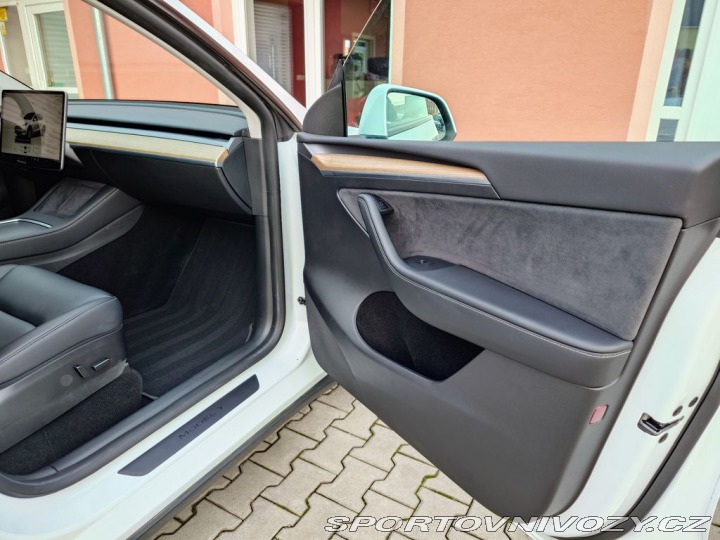 Tesla Model Y Standard Range 220 kW SOH 2023