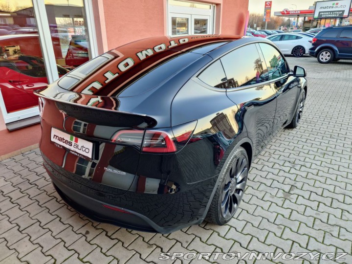 Tesla Model Y Performance 393 kW SOH 2023