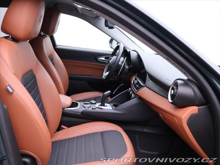 Alfa Romeo Giulia 2,0 T 148kW Aut. CZ Super 2021