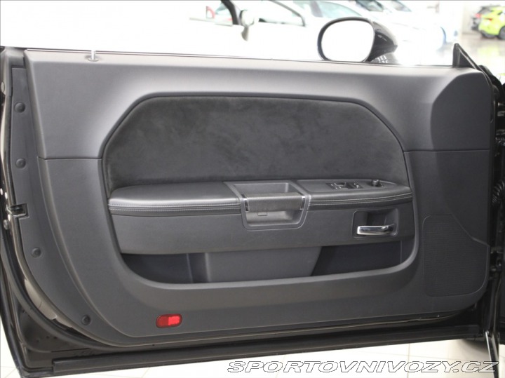 Dodge Challenger 6,1 SRT-8 431k.AT 41 860k 2010