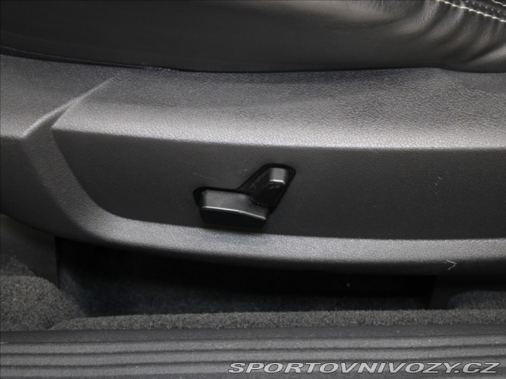 Dodge Challenger 6,1 SRT-8 431k.AT 41 860k 2010