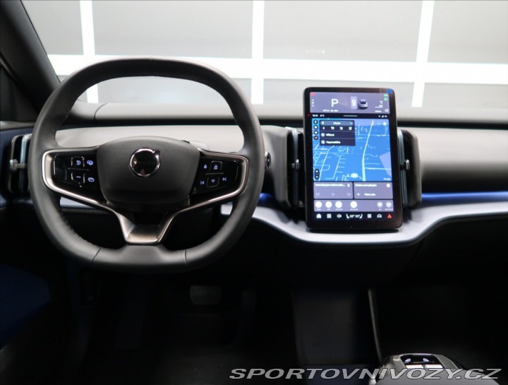 Volvo EX30 SiINGLE RWD PLUS 1. MAJ Č 2025