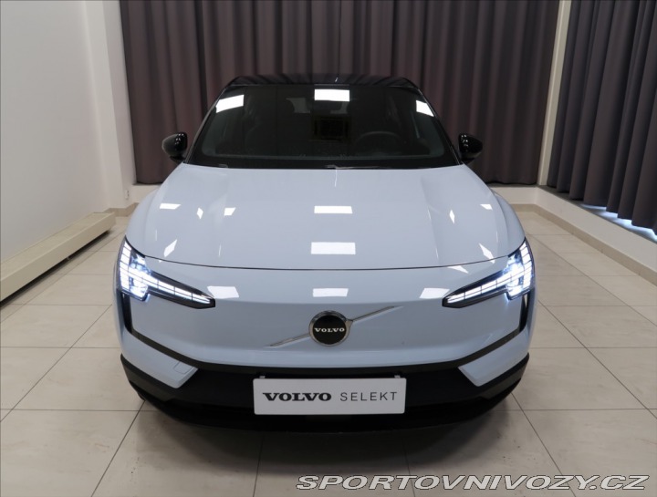 Volvo EX30 SiINGLE RWD PLUS 1. MAJ Č 2025