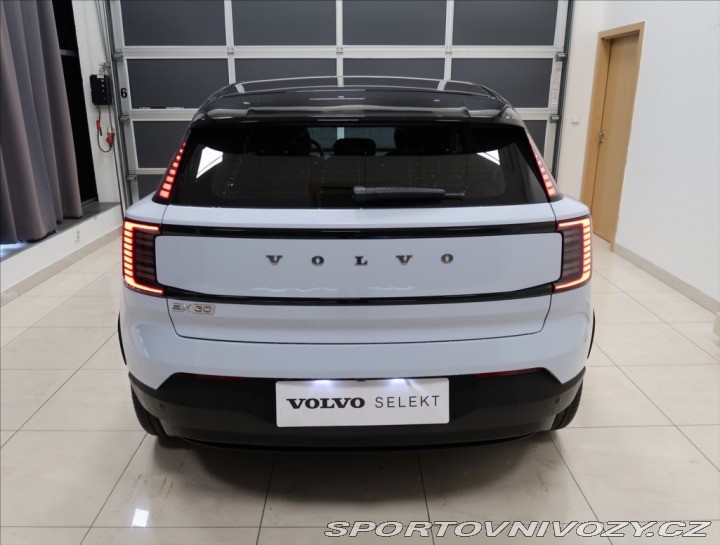 Volvo EX30 Single RWD PLUS 2025