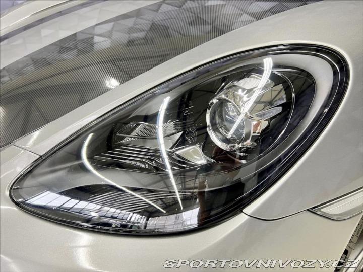 Porsche Cayman GT4 WRAP, VÝFUKY KLINE 2020