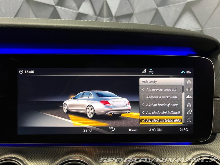 Mercedes-Benz E 220d 4MATIC AMG, NAVI, LE 2018