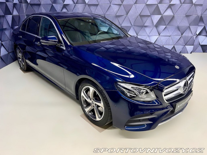 Mercedes-Benz E 220d 4MATIC AMG, NAVI, LE 2018
