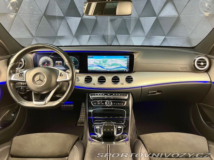 Mercedes-Benz E 220d 4MATIC AMG, NAVI, LE 2018