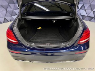 Mercedes-Benz E 220d 4MATIC AMG, NAVI, LE 2018