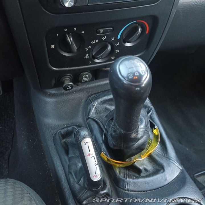 Ostatní značky Ostatní modely Jeep Cherokee 2,5 2005