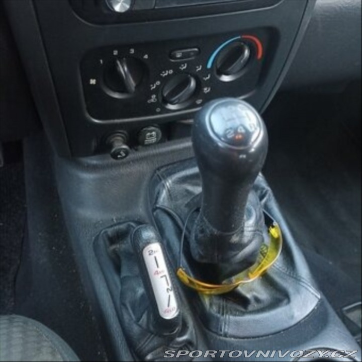 Ostatní značky Ostatní modely Jeep Cherokee 2,5 2005