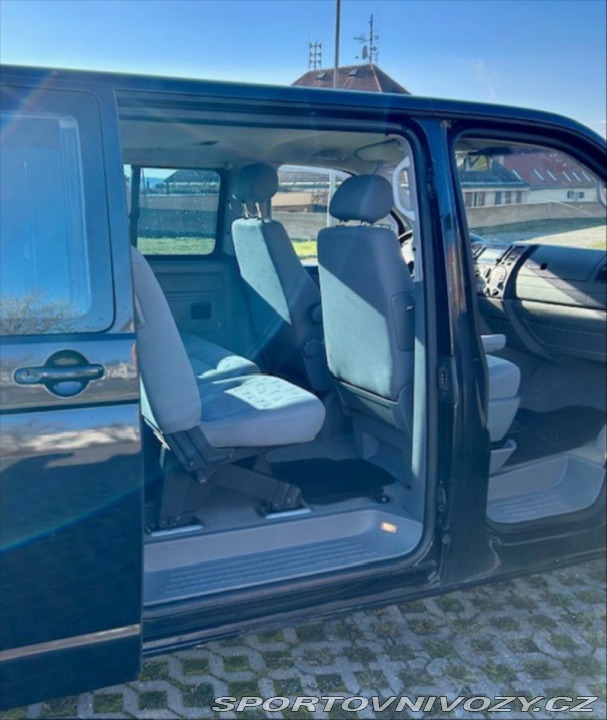 Volkswagen Ostatní modely Caravelle 2,5 Long TDI r.v. 2004 2004