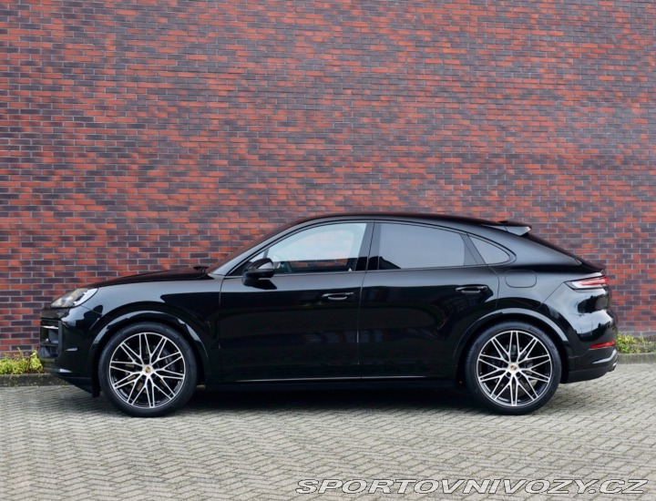 Porsche Cayenne 3.0 V6 Coupe E-Hybrid 34 2024