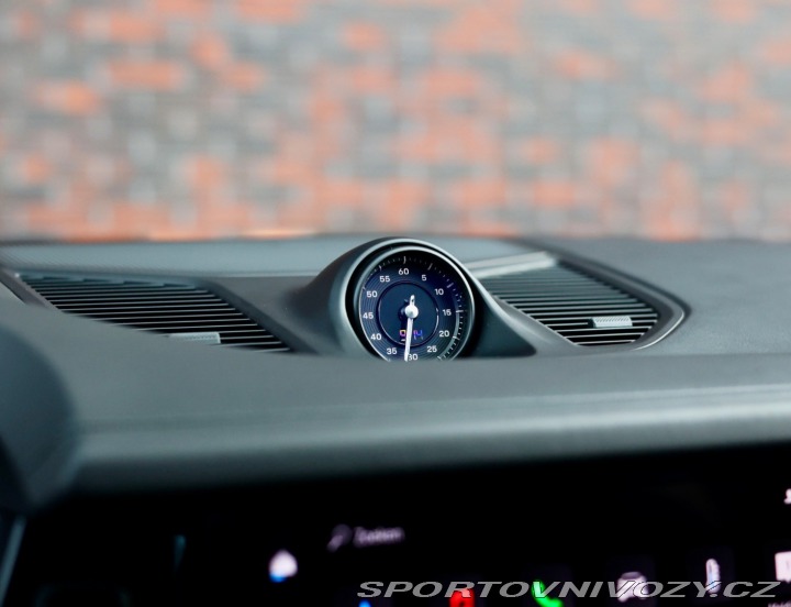 Porsche Cayenne 3.0 V6 Coupe E-Hybrid 34 2024