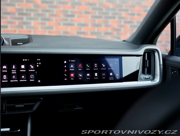 Porsche Cayenne 3.0 V6 Coupe E-Hybrid 34 2024