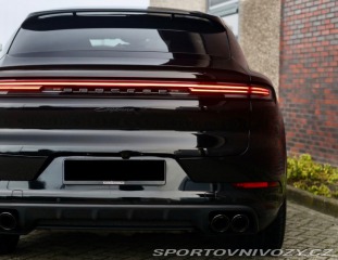 Porsche Cayenne 3.0 V6 Coupe E-Hybrid 34 2024