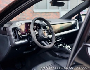 Porsche Cayenne 3.0 V6 Coupe E-Hybrid 34 2024