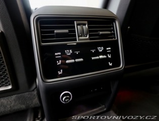 Porsche Cayenne 3.0 V6 Coupe E-Hybrid 34 2024