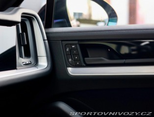 Porsche Cayenne 3.0 V6 Coupe E-Hybrid 34 2024