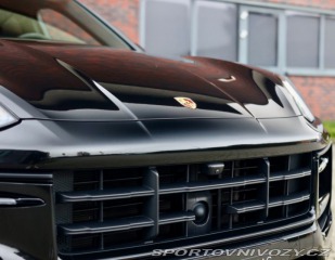 Porsche Cayenne 3.0 V6 Coupe E-Hybrid 34 2024