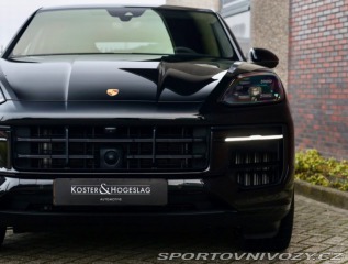 Porsche Cayenne 3.0 V6 Coupe E-Hybrid 34 2024