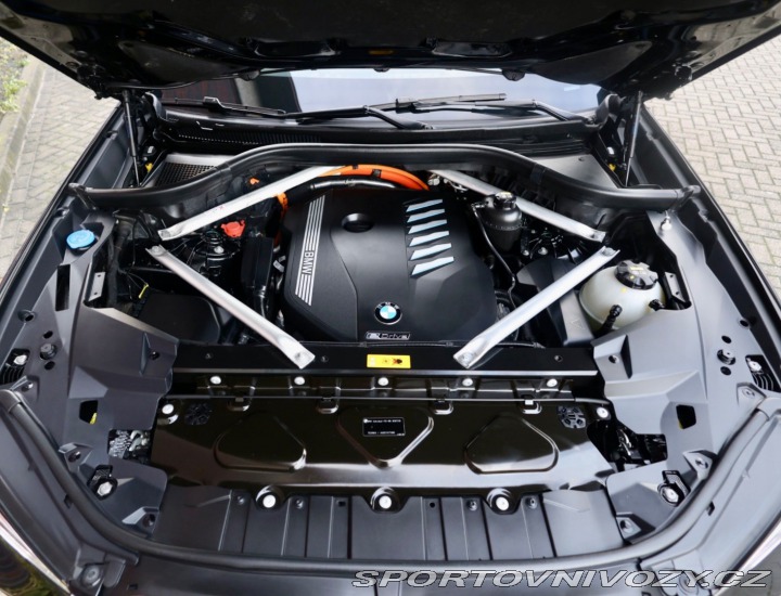 BMW X5 45e xDrive M SPORT | Sky 2020