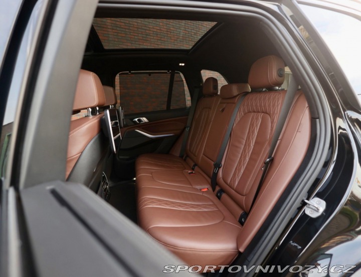 BMW X5 45e xDrive M SPORT | Sky 2020