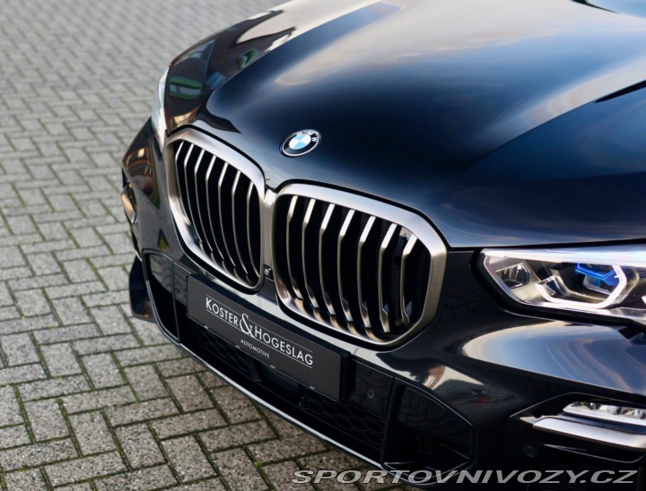 BMW X5 45e xDrive M SPORT | Sky 2020