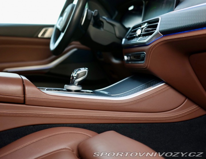 BMW X5 45e xDrive M SPORT | Sky 2020