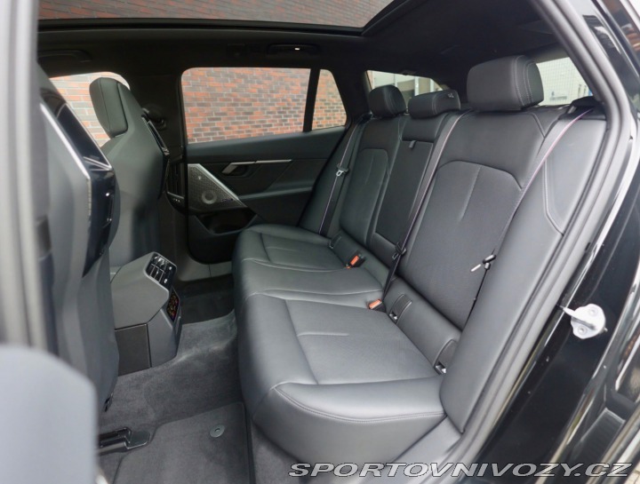 BMW 5 Touring  550e  xDrive | M 2025