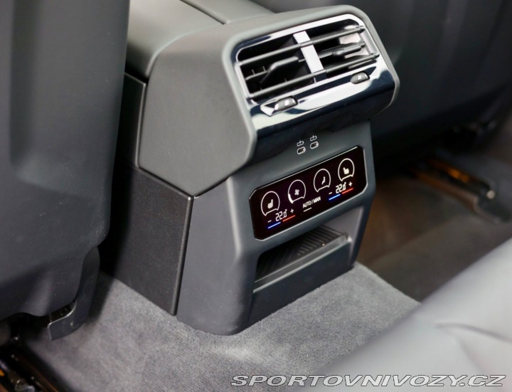 BMW 5 Touring  550e  xDrive | M 2025