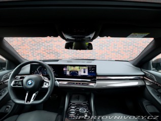 BMW 5 Touring 550e xDrive | M 2025