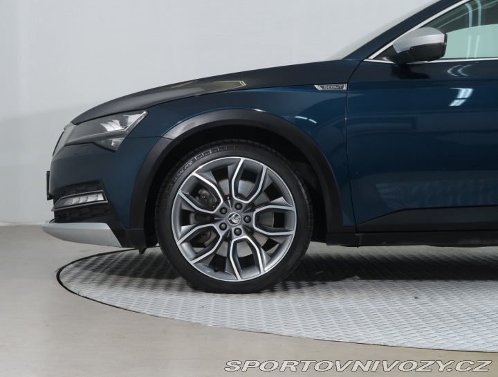 Škoda Superb Scout 2.0 TSI 2020