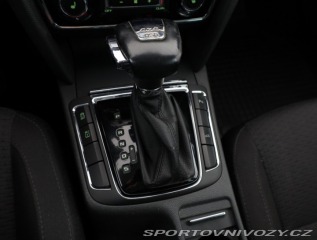 Škoda Superb Elegance 3.6 FSI V6 2011