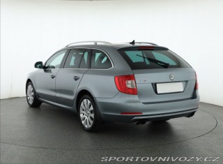 Škoda Superb Elegance 3.6 FSI V6 2011