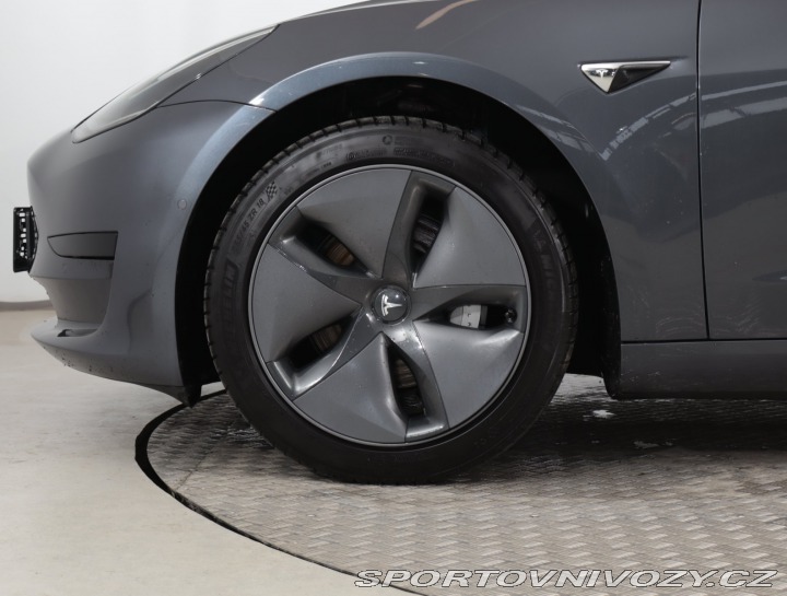 Tesla Model 3 Std Range Plus 52kWh 2020