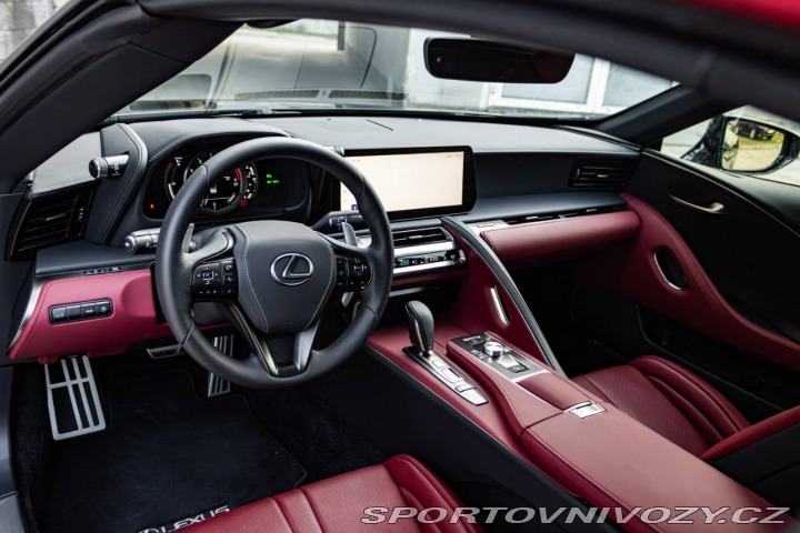 Lexus LC LC500 Coupé Convertible 2024