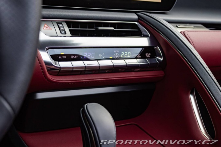 Lexus LC LC500 Coupé Convertible 2024