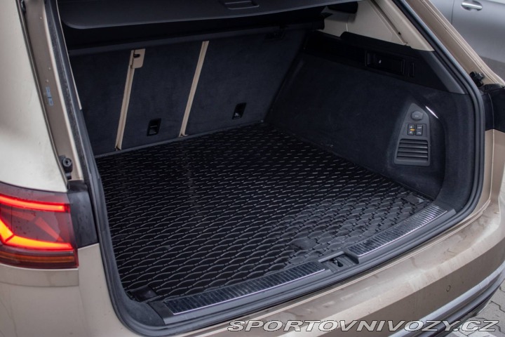 Volkswagen Ostatní modely Touareg 3.0 V6 TDI SCR 286k Eleg 2019