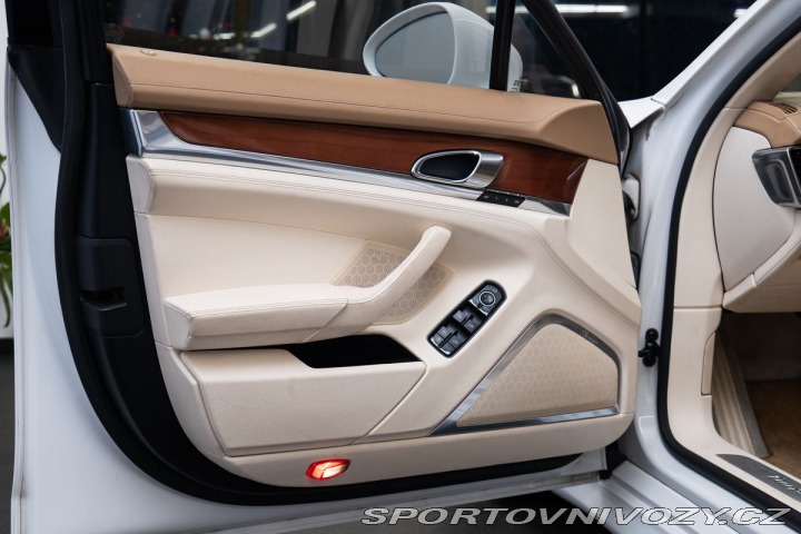 Porsche Panamera Turbo 2009