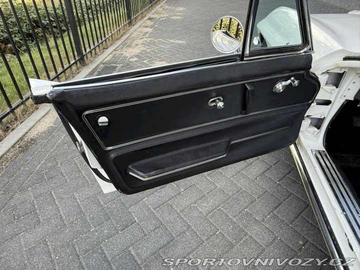 Chevrolet Corvette Convertible c2 1965