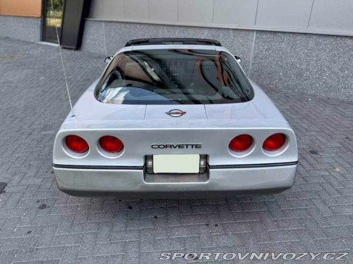 Chevrolet Corvette Coupe 1984