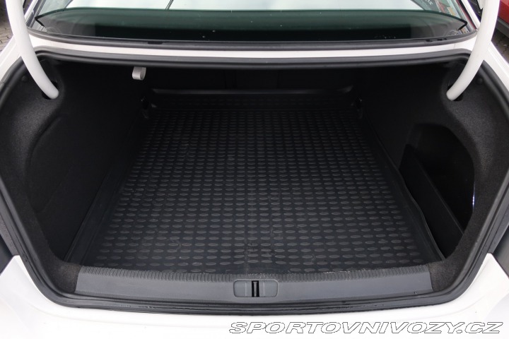 Volkswagen Passat CC CC Highline 2.0 TDI 2011