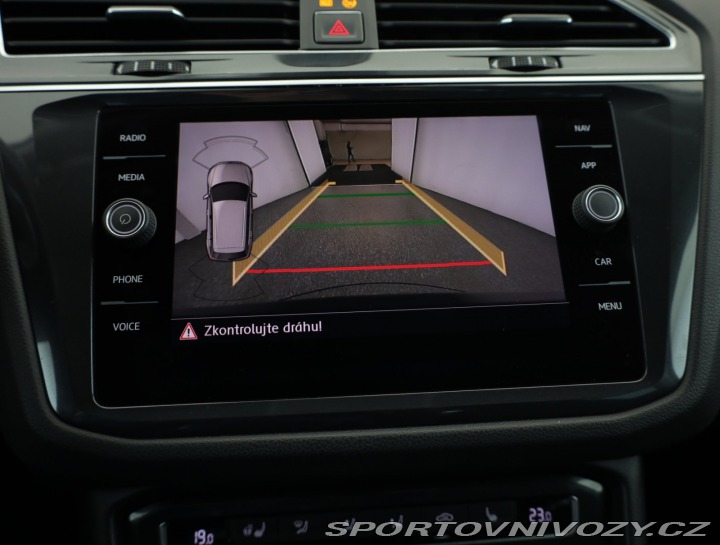 Volkswagen Ostatní modely Tiguan Highline 2.0 TSI 2018