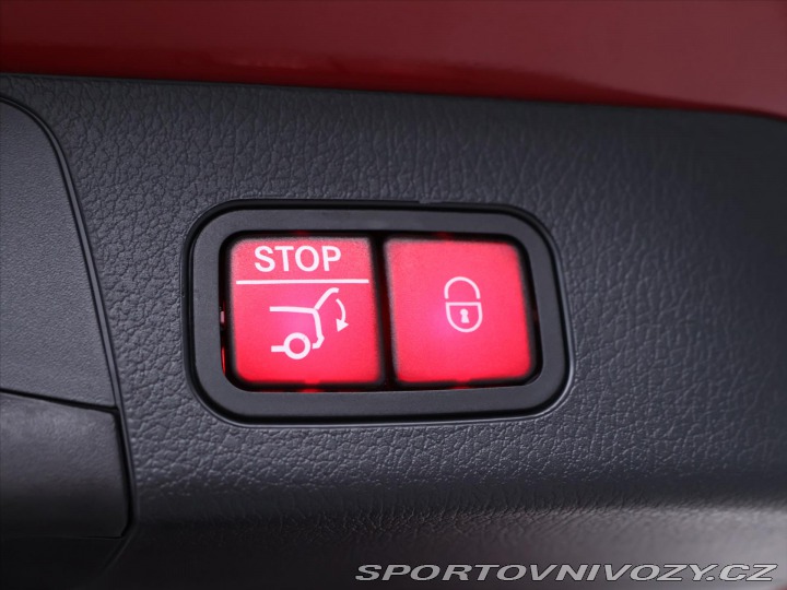 Mercedes-Benz Ostatní modely GLB 2,0 200d 4MATIC AMG Premi 2025