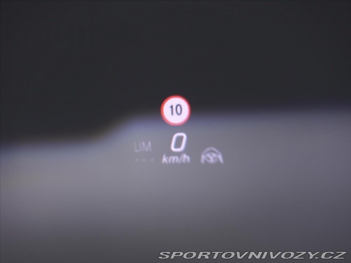 Mercedes-Benz Ostatní modely GLB 2,0 200d 4MATIC AMG Premi 2025