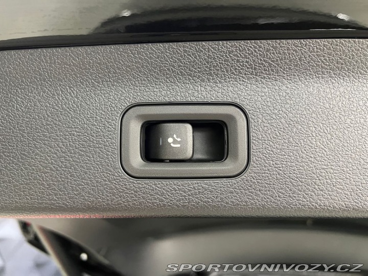 Mercedes-Benz Ostatní modely 450d 4MATIC AMG, PANORAMA 2026