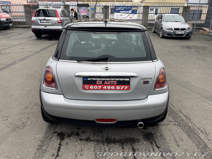 Mini Cooper 1.6i 88 KW Koupeno ČR 2007