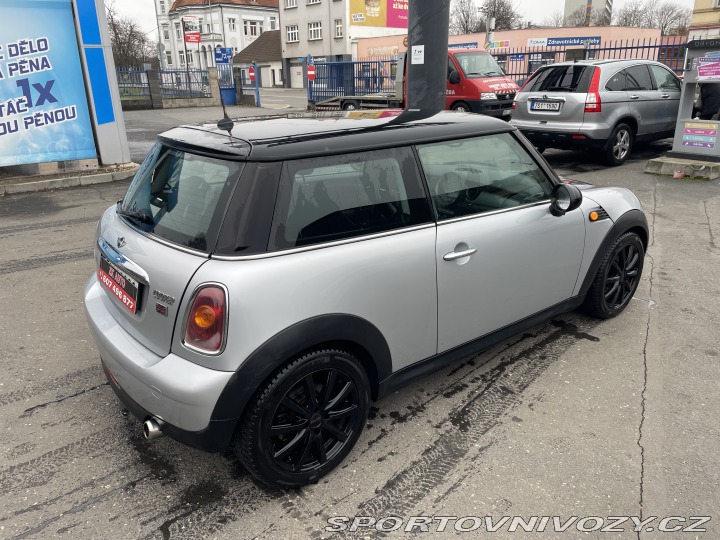Mini Cooper 1.6i 88 KW Koupeno ČR 2007