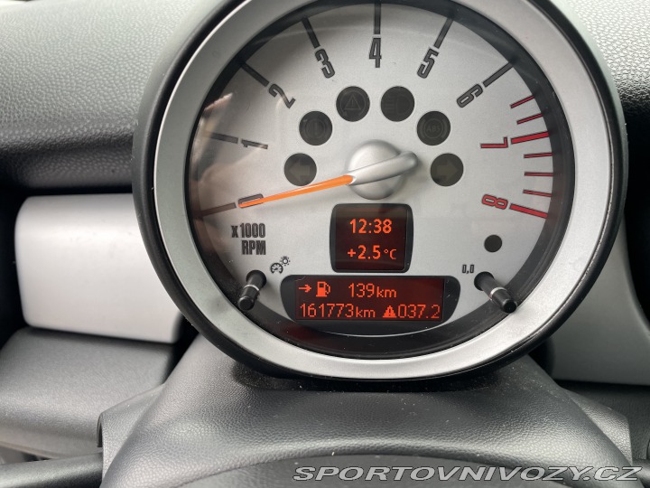 Mini Cooper 1.6i 88 KW Koupeno ČR 2007